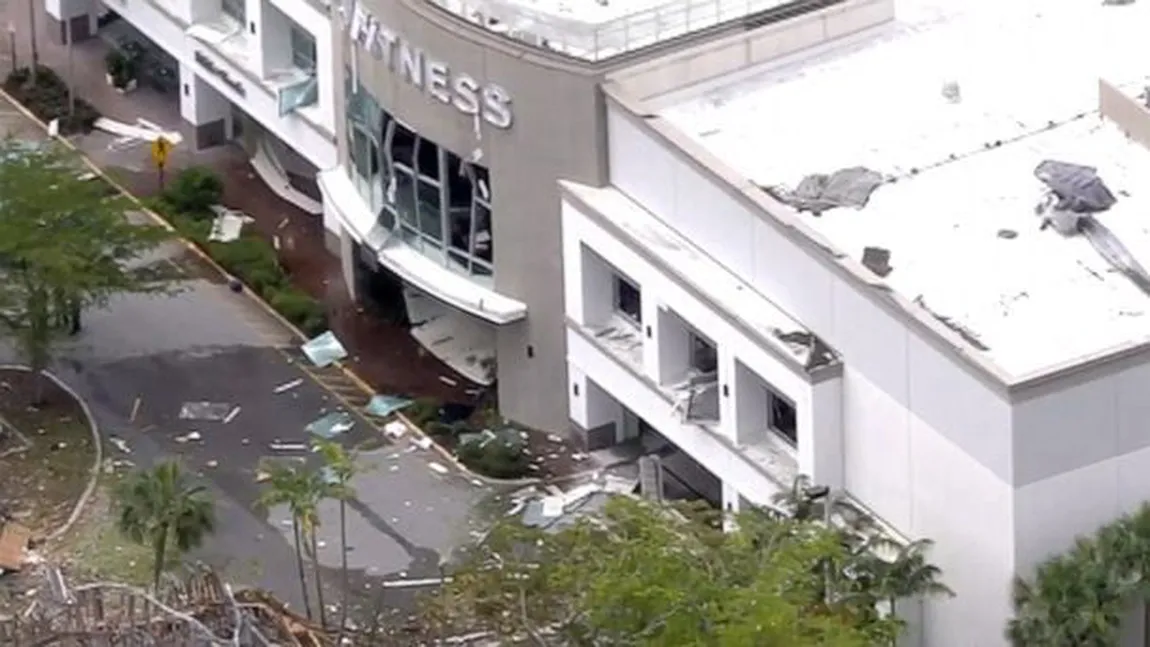 Explozie la un centru comercial din Florida. Sunt mai multe victime