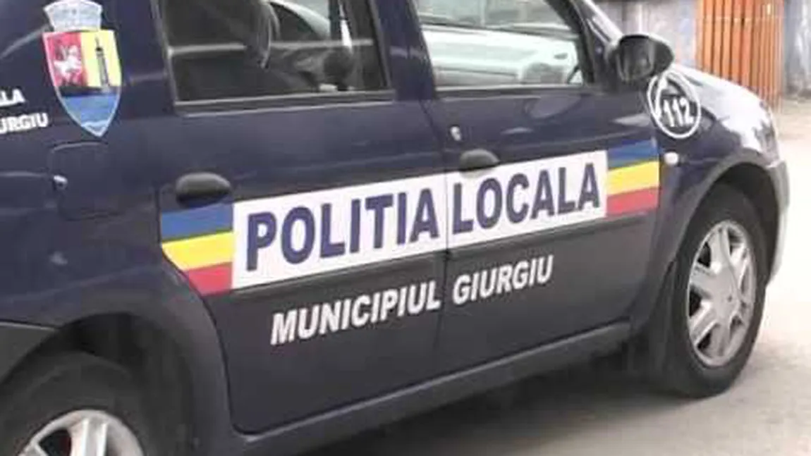 Poliţiştii locali se deplasează la intervenţii cu mijloacele de transport în comun