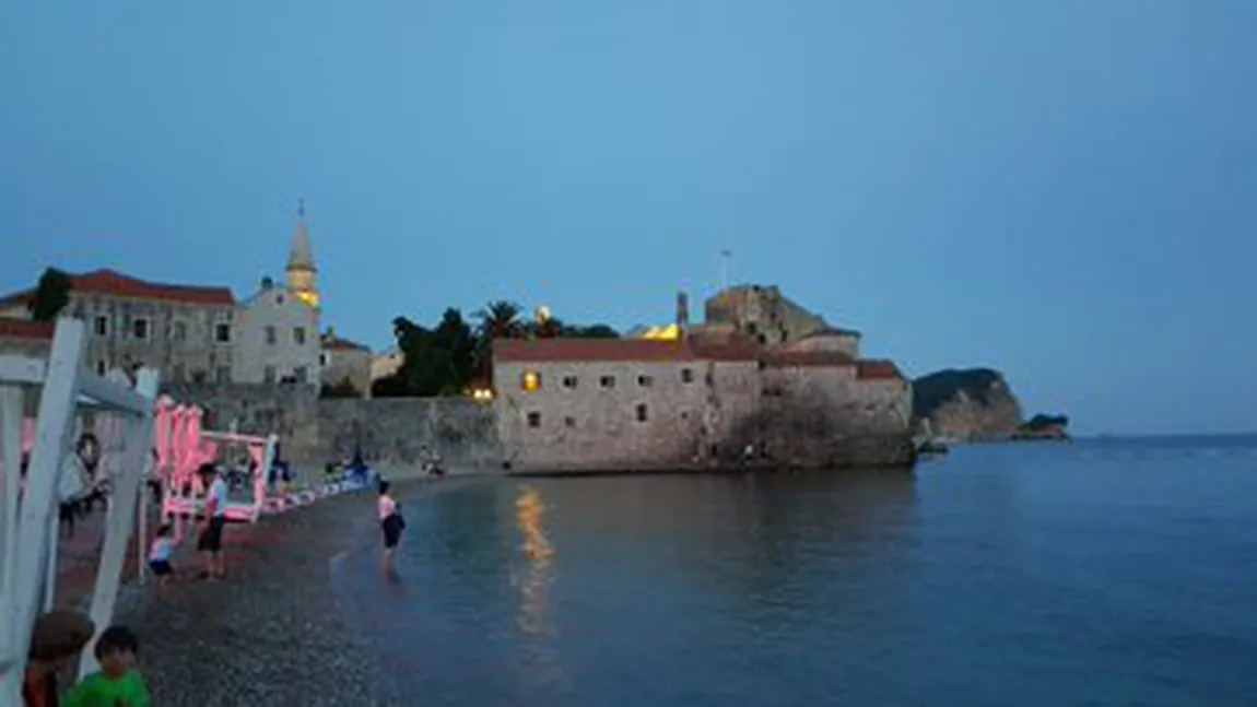 Românii iau cu asalt litoralul bulgăresc. Record istoric al numărului de turişti care au ieşit din ţară prin PTF Vama Veche