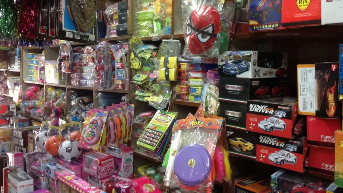 Autorităţile sunt în alertă! Jucării deosebit de periculoase, vândute în magazinele din România