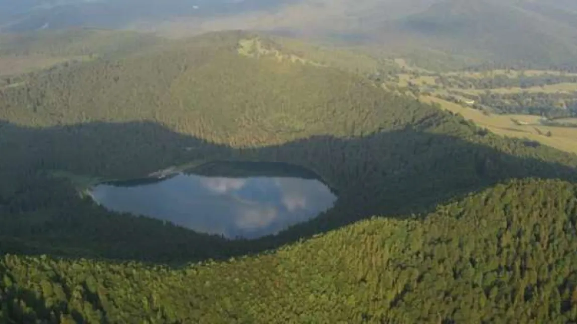 ALERTĂ NAŢIONALĂ. Un vulcan din România clocoteşte până la pragul de erupţie