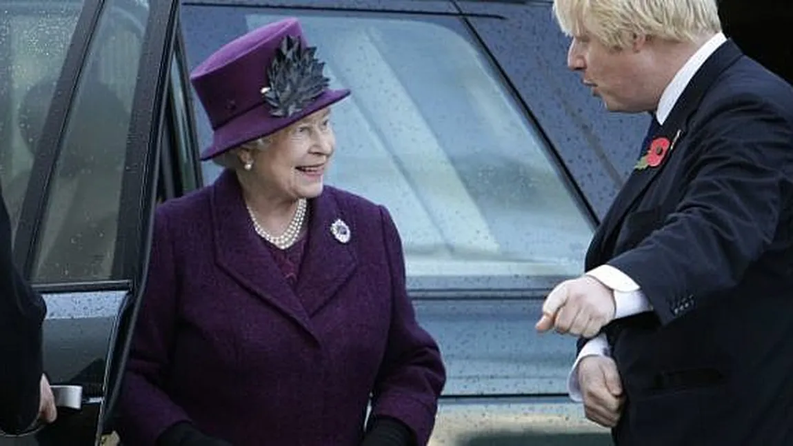 Regina Elisabeta a II-a a Marii Britanii deschide calea unui BREXIT FĂRĂ ACORD. Parlamentul a fost suspendat