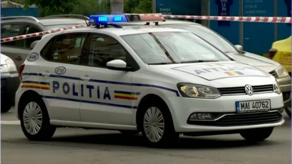 Scandalul Caracal DEGENEREAZĂ. Un poliţist aflat în vacanţă a fost BĂTUT de doi bărbaţi nemulţumiţi