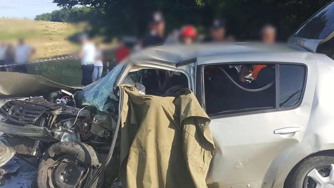 Trei persoane au murit într-un accident produs pe DN 67, în Vâlcea. Traficul a fost blocat