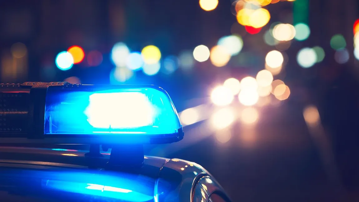 Şocant, studentă hărţuită în maşina poliţiei, în Bucureşti. Un agent a fost reţinut pentru agresiune sexuală