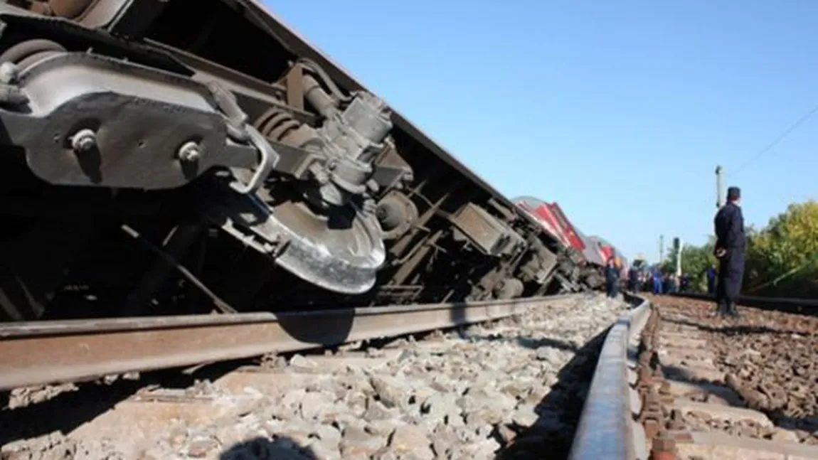 Vagon al unui tren plin cu combustibil, deraiat la Constanţa