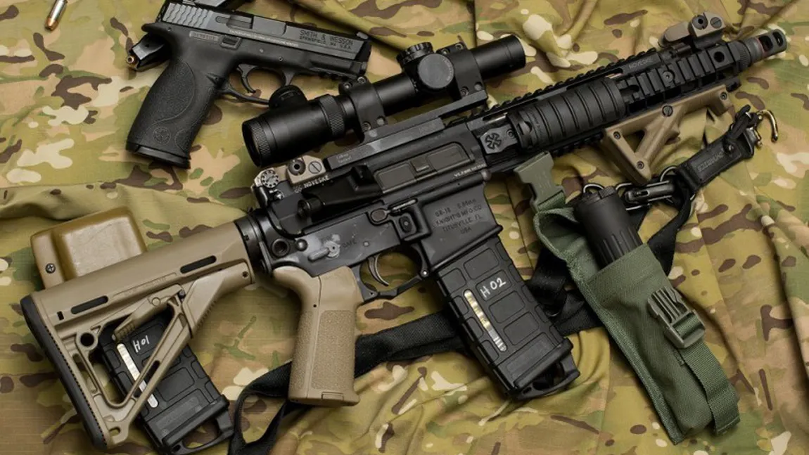 Captură de peste 400 de arme de atac, confiscate în Franţa