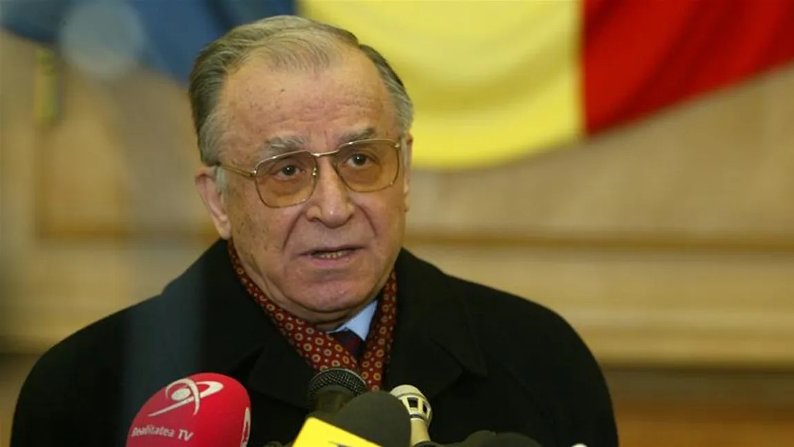 Ion Iliescu a fost internat din nou la spital din cauza unor probleme cardiace UPDATE