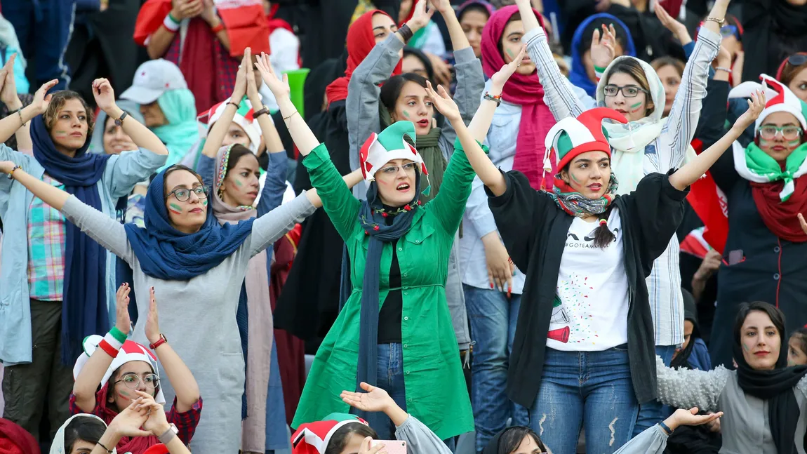 Premieră în Iran, mii de femei în tribune la meciul naţionalei. Festival de goluri cu Cambodgia, 14-0