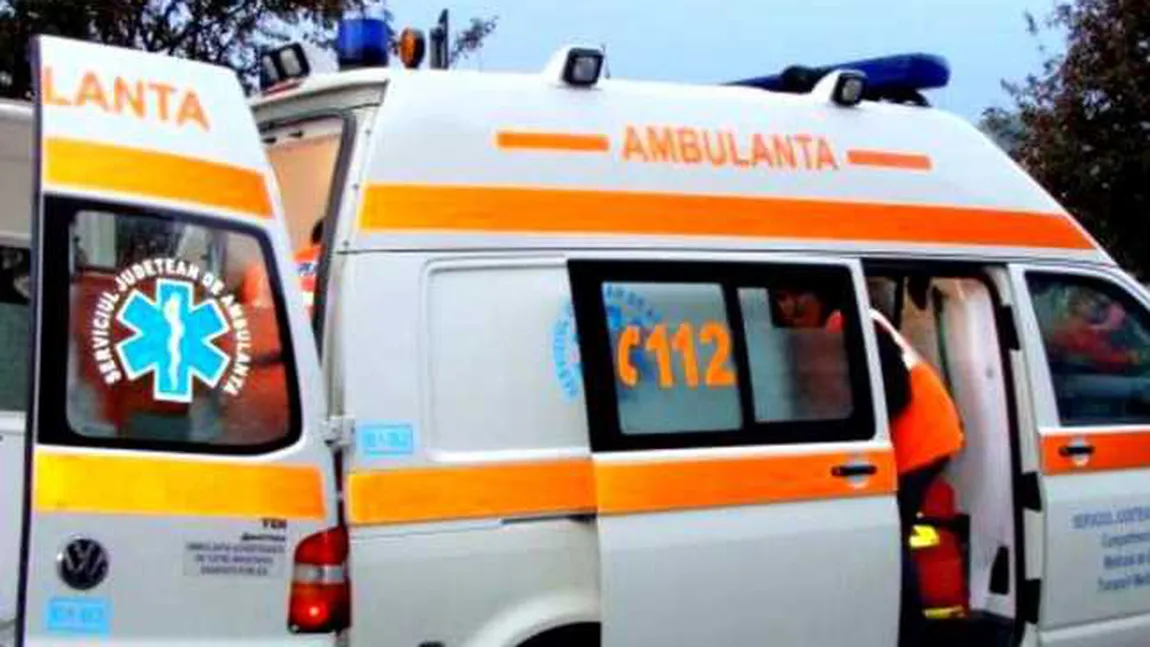 VOT dramatic la MOŢIUNEA DE CENZURĂ: Un parlamentar a fost adus cu ambulanţa la Casa Poporului UPDATE