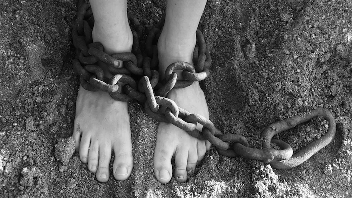 Româncă răpită, bătută şi sechestrată în Italia de iubitul ei: 