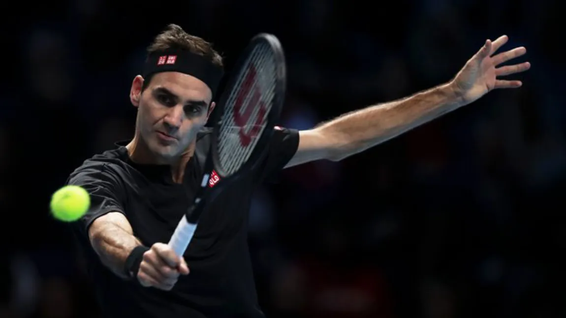Turneul Campionilor. Roger Federer, prima victorie în faţa lui Djokovic, în ultimii patru ani. Elveţianul s-a calificat în semifinale