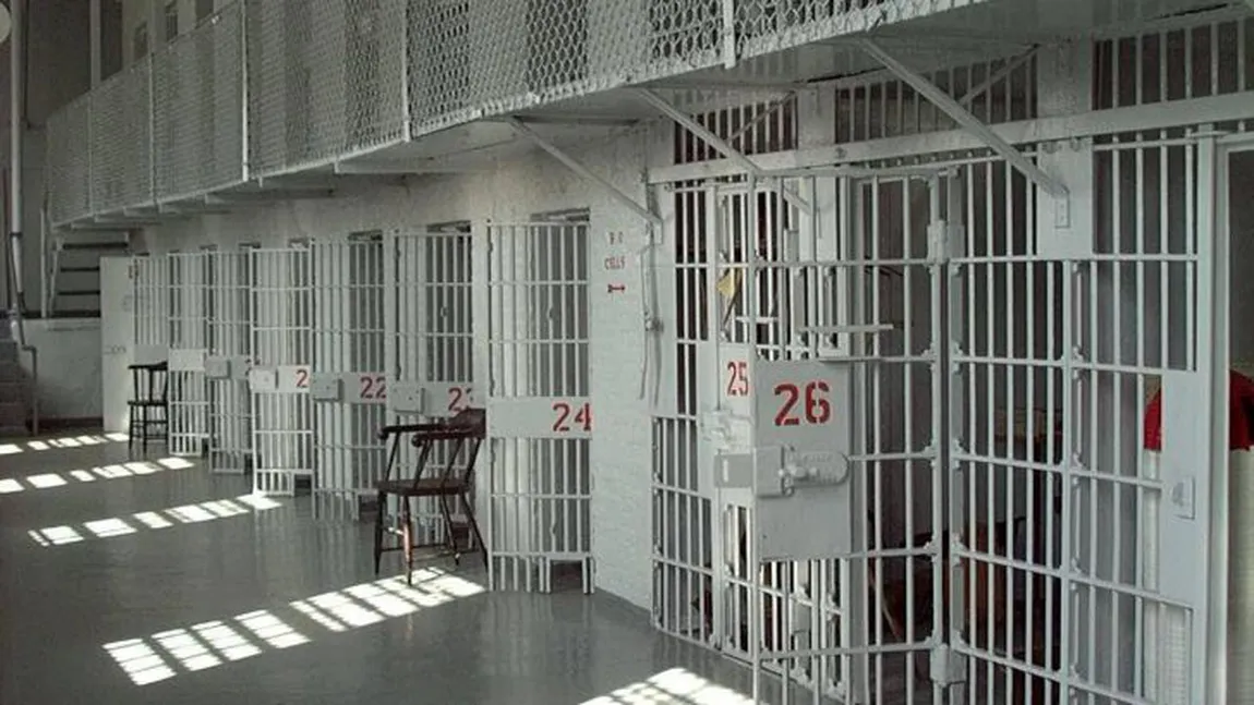 Un deţinut a încercat să evadeze din Penitenciarul Gherla, scobind peretele închisorii