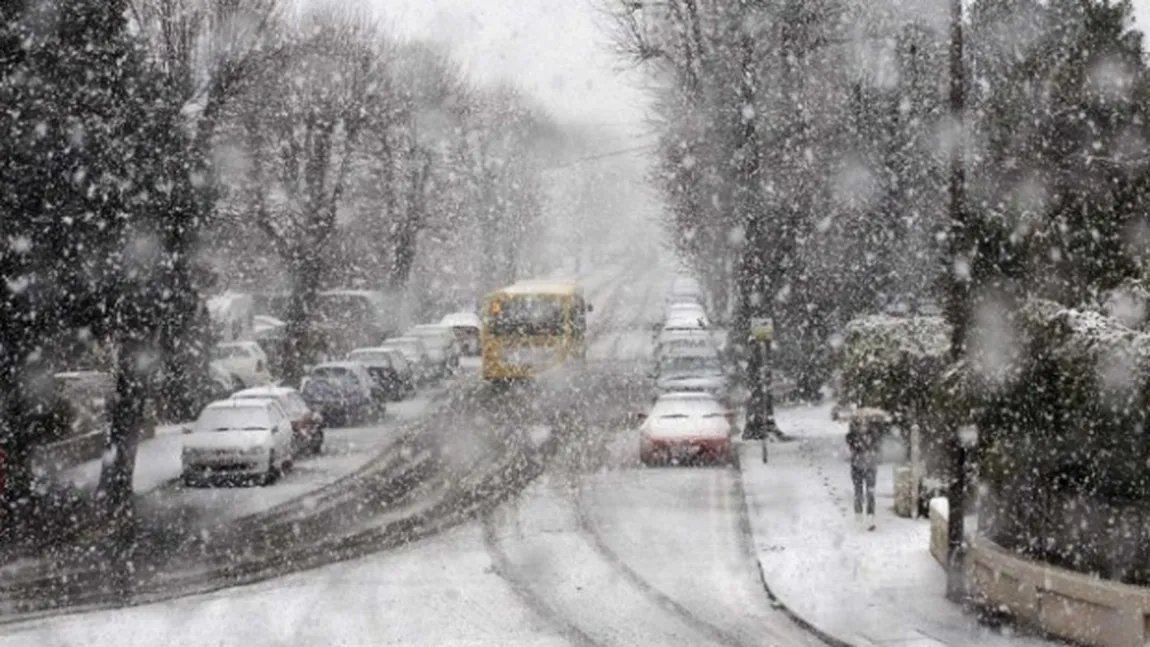 Prognoza meteo între 2 - 15 decembrie. Un nou val de frig în toată ţara. Îngheţ, ninsori şi viscol la munte. Vremea de Sf. Nicolae