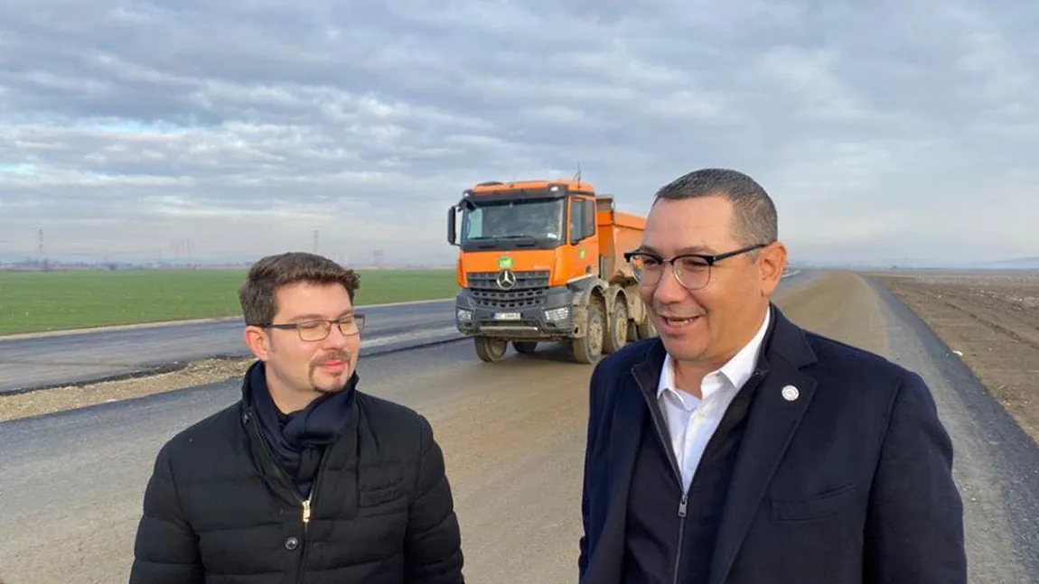 Victor Ponta are o explicaţie pentru huiduielile încasate de preşedintele Klaus Iohannis la Iaşi, de Ziua Unirii