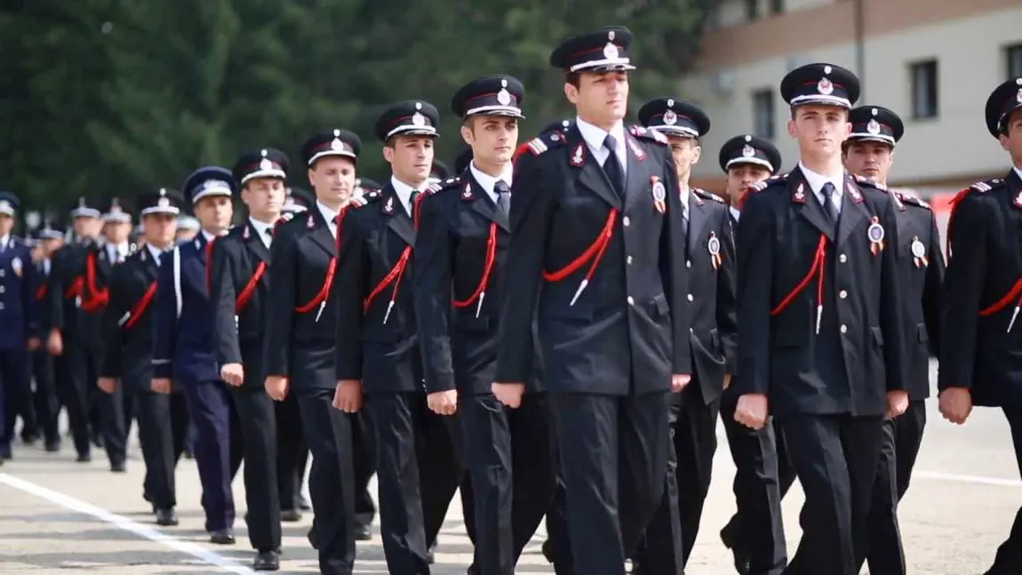 Admitere în şcolile militare 2020-2021, au început înscrierile. Care sunt cerinţele pentru a fi ofiţeri, subofiţeri şi maiştri militari