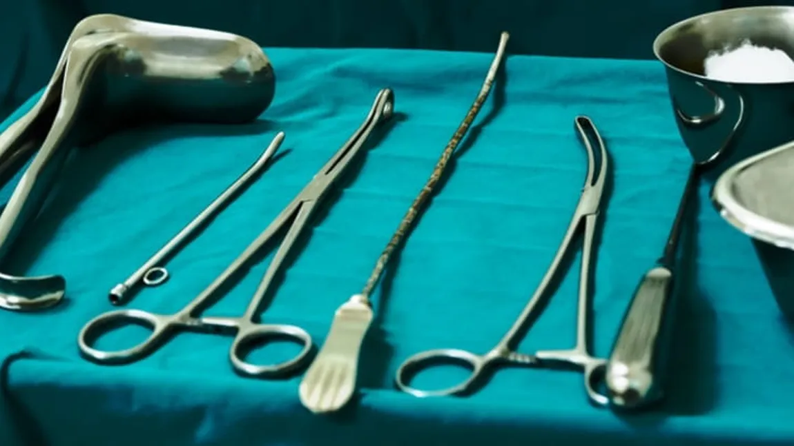 Scene de coşmar la Spitalul Judeţean Piteşti: avort la lumina telefonului şi fără anestezie