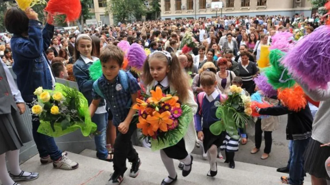 Ministrul Educaţiei, anunţ despre structura anului şcolar. Ce se întâmplă cu vacanţele elevilor şi concediile profesorilor