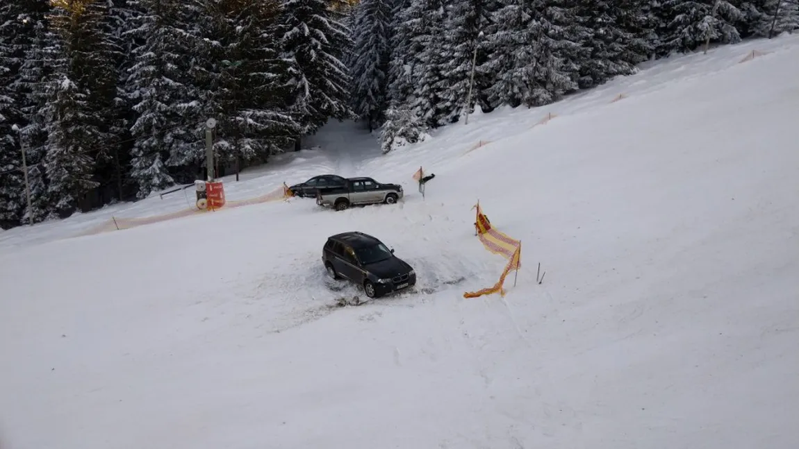 Un şofer cu BMW a rămas înzăpezit pe o pârtie de schi din Sibiu. Ce amendă şi-a luat FOTO
