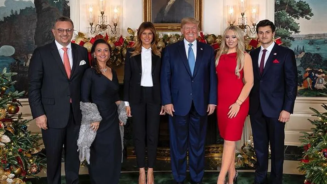Tiffany, fiica cea mică a lui Donald Trump, se iubeşte cu un milionar libanez. Prima imagine cu familiile celor doi