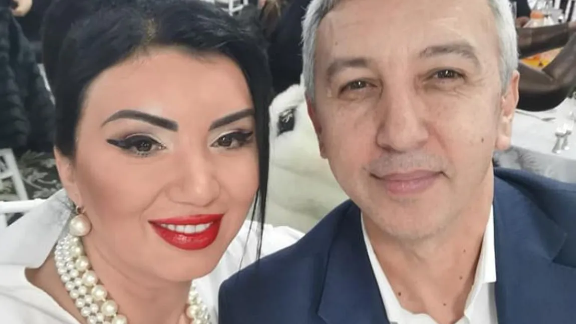 Dan Diaconescu a făcut senzaţie la Revelionul Artiştilor. Toate vedetele au vrut să se pozeze cu el FOTO