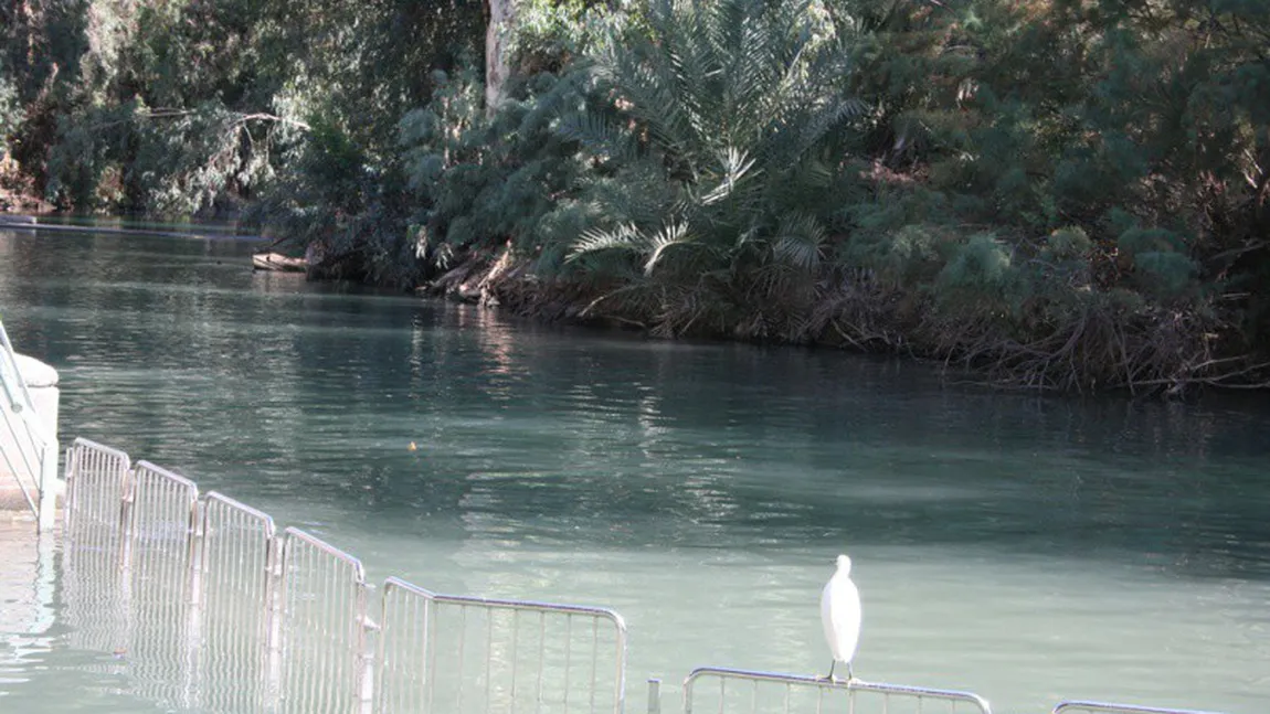 MINUNE ÎN ISRAEL, la fiecare început de an. De BOBOTEAZĂ, râul Iordan îşi schimbă cursul VIDEO