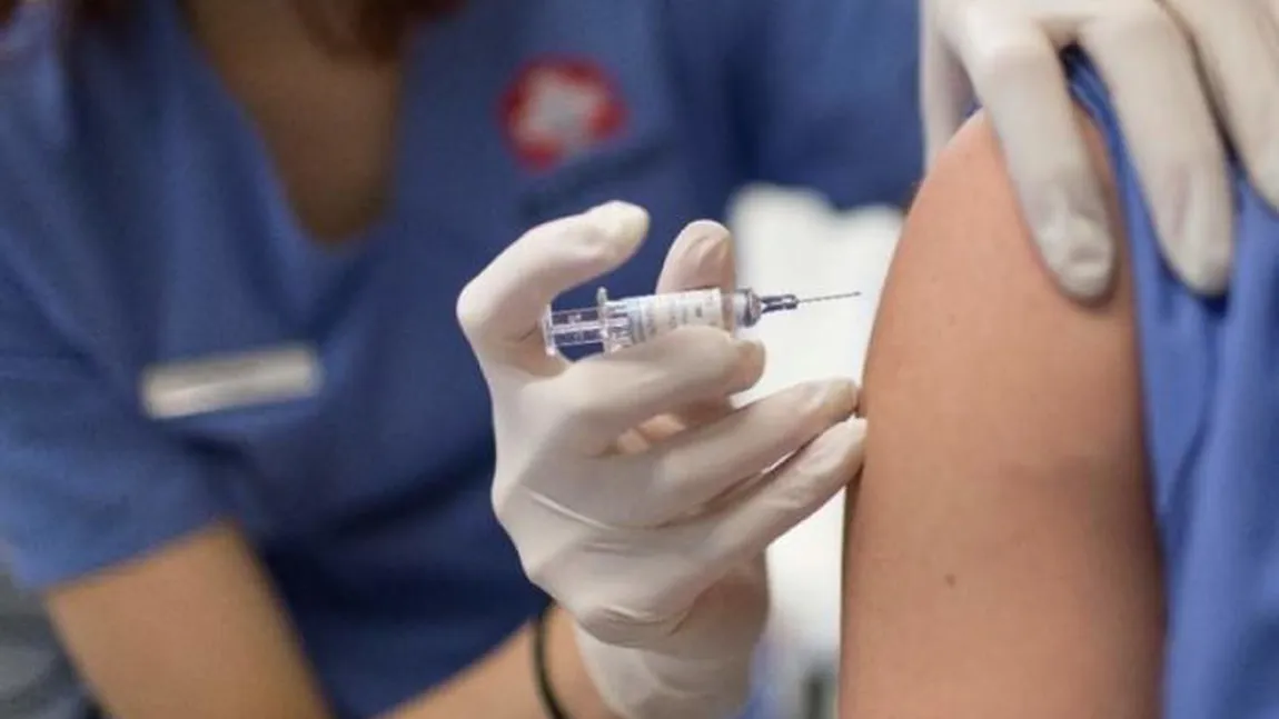 Ministerul Sănătăţii suplimentează cu încă 35.000 număr de doze de vaccin gripal pentru persoanele cu risc