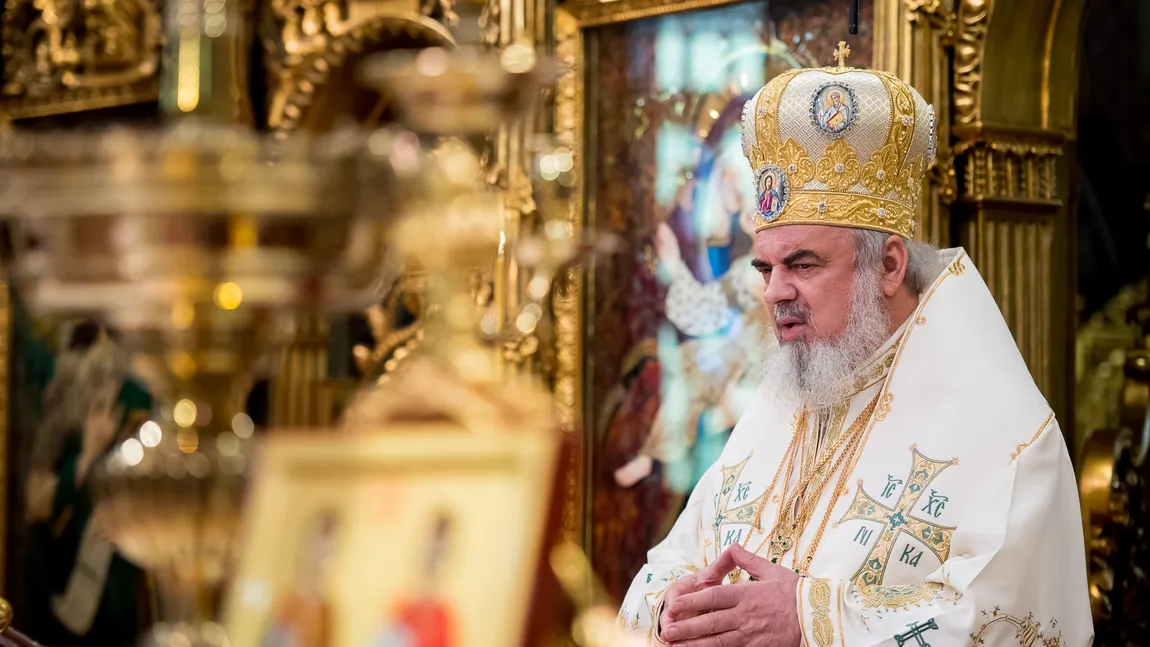 Tensiuni în Biserica Ortodoxă din cauza linguriţei pentru Sfânta Împărtăşanie