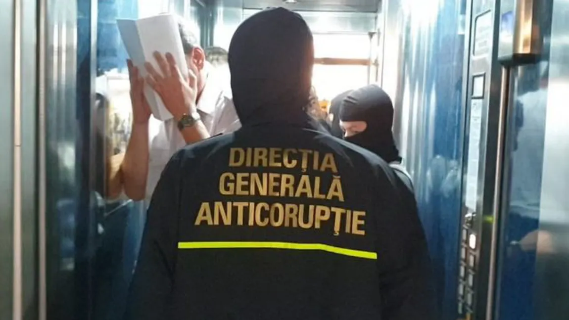 Lideri PSD, săltaţi de ofiţeri antimafia într-un dosar privind numirile de şefi ai serviciilor deconcentrate din Caraş-Severin