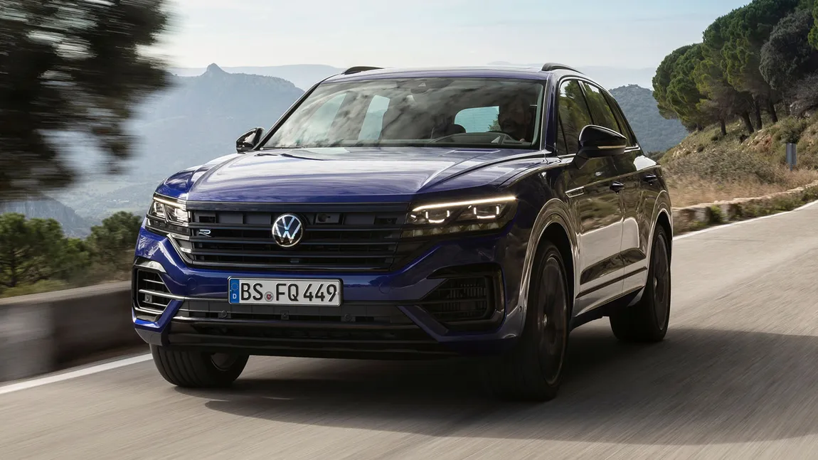 Cum arată Volkswagen Touareg R, primul model plug-in hybrid cu peste 400 de cai putere. În cât timp ajunge la 100 de km pe oră