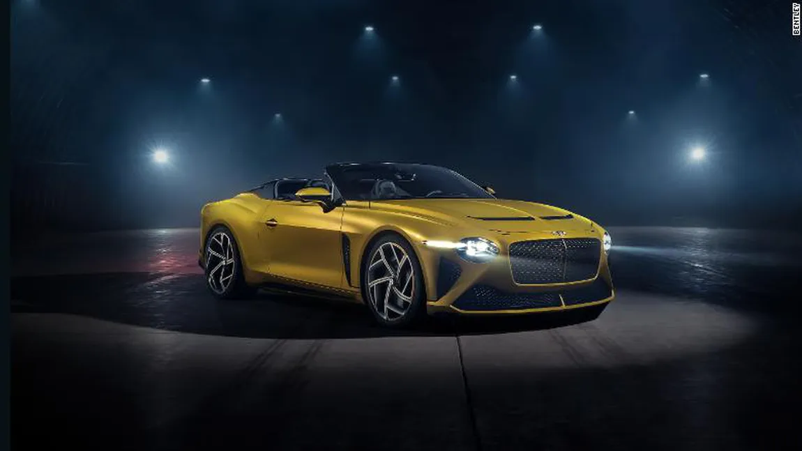 Bentley prezintă decapotabila cu interior din lemn vechi de 5.000 de ani. Bolidul costă cât 240 de Dacii Logan