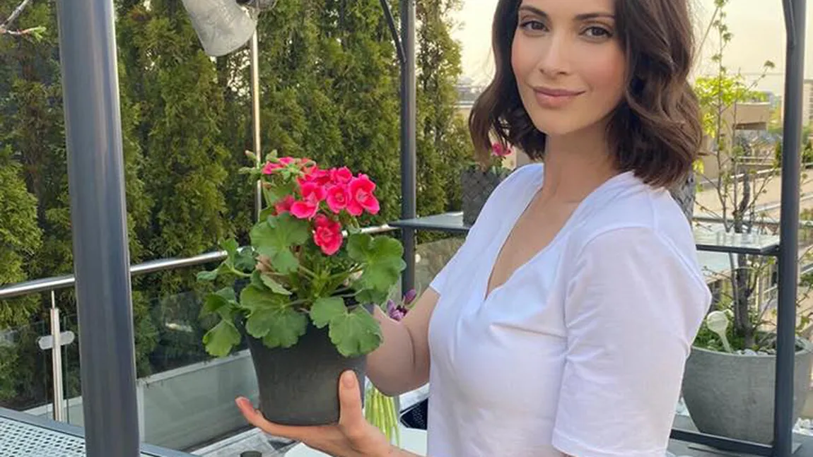 Andreea Berecleanu, în doliu. Vedeta a anunţat că a murit: 