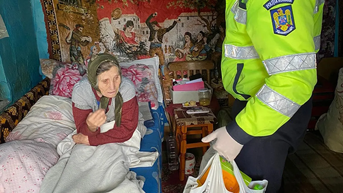 O bătrână a sunat la 112 şi a spus că nu are ce mânca. Reacţia poliţiştilor este impresionantă