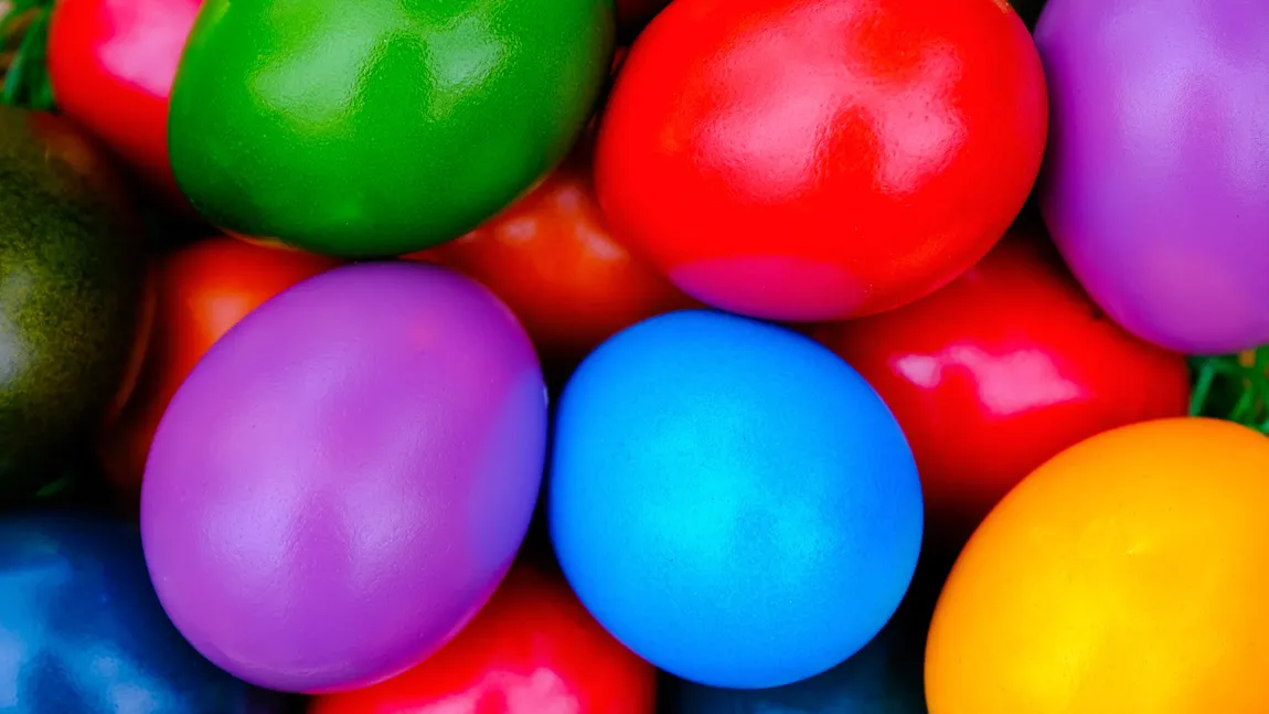 Când se vopsesc ouăle de Paşte. Care este semnificaţia culorilor în care sunt vopsite ouăle