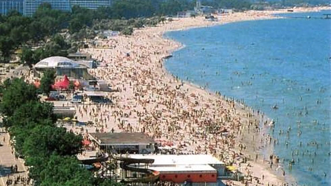 Primii turişti sunt aşteptaţi pe litoralul românesc pe 1 iunie. Hotelierii încă nu ştiu cum îi vor hrăni