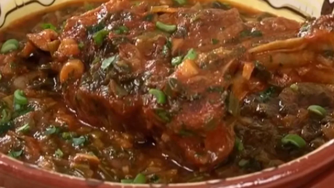 Reţete de STUFAT DE MIEL. Stufat de miel la ceaun, stufat de miel cu spanac, stufat de miel cu ceapă verde