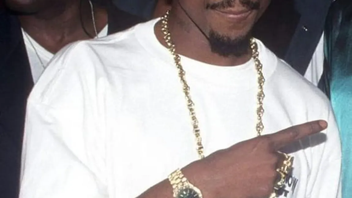 Haos generalizat în SUA. Tupac Shakur a cerut ajutor de şomaj, autorităţile l-au acuzat de fraudă, apoi guvernatorul i-a cerut scuze