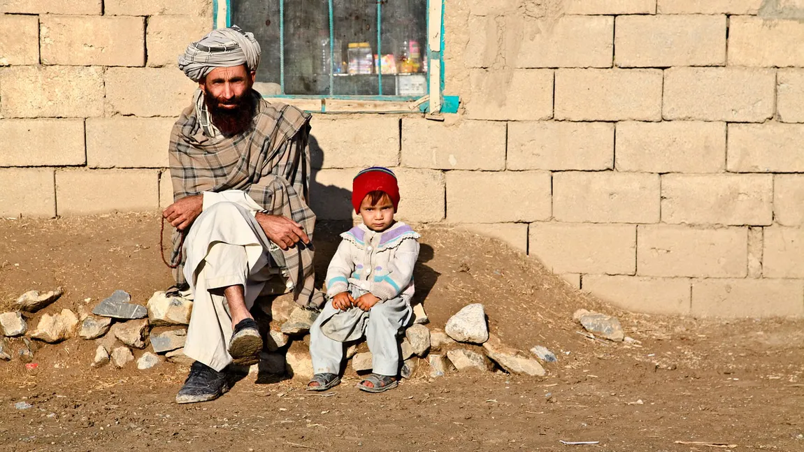 Mai mulţi civili, printre care şi un copil, răniţi de minele antipersonal, la Kabul