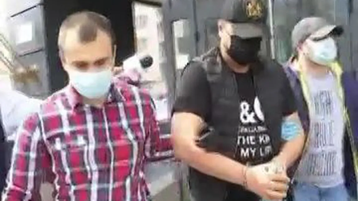 Fratele lui Hamude de la Puterea Dragostei s-a predat la Poliţie pentru a da explicaţii în dosarul spirtului în care 10 oameni au MURIT