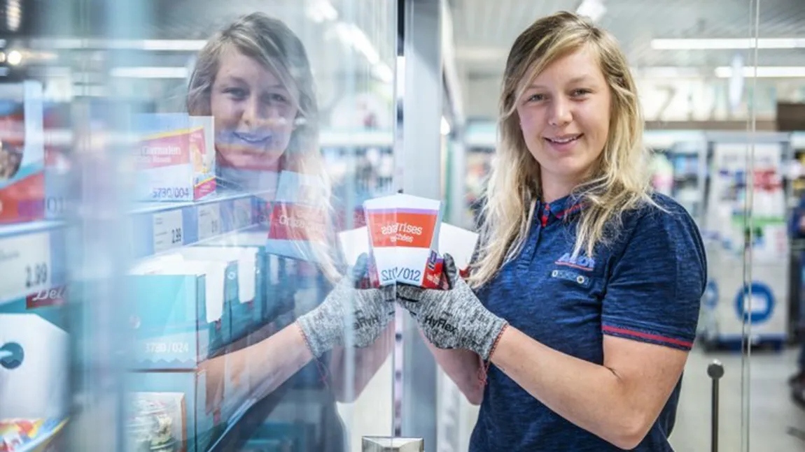 Căpitanul naţionalei Belgiei, fostă jucătoare la CSM Târgovişte, lucrează la un supermarket