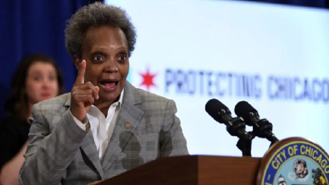 Lori Lightfoot, primarul din Chicago, l-a înjurat pe Donald Trump: 