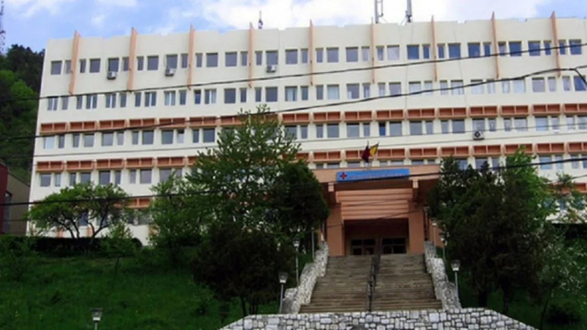 Managerul Spitalului Judeţean Neamţ a fost înlocuit cu un medic militar