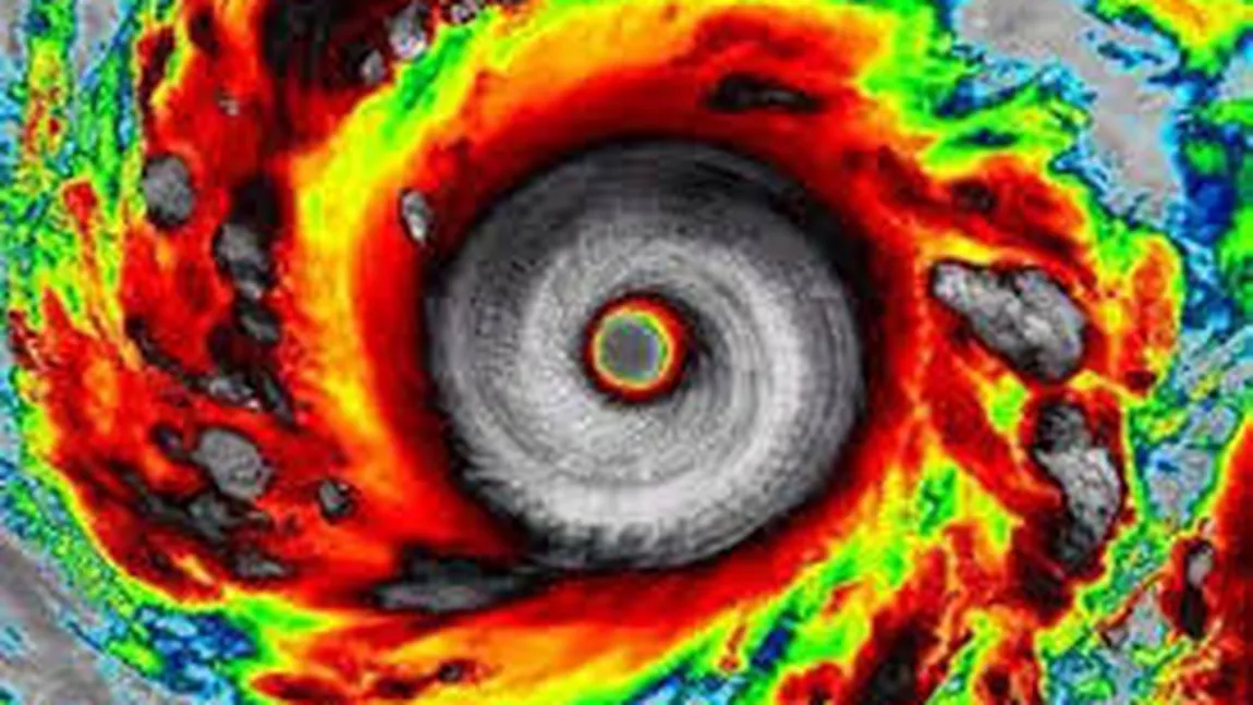 Taifunul Vongfong aduce vijelii de 200 km la oră şi ploi torenţiale