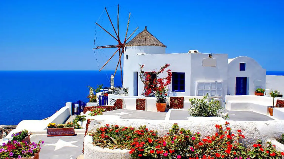 Grecia schimbă regulile pentru turişti. Ce trebuie să ştii