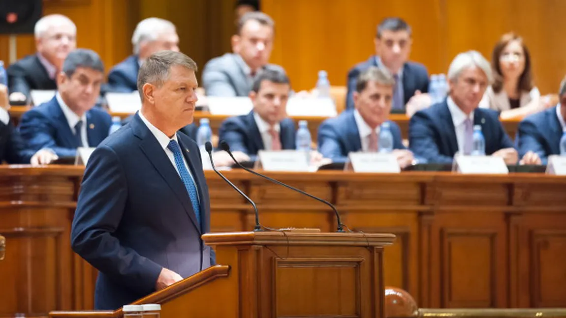 Klaus Iohannis a promulgat legea referitoare la prelungirea mandatelor aleşilor locali până la 1 noiembrie