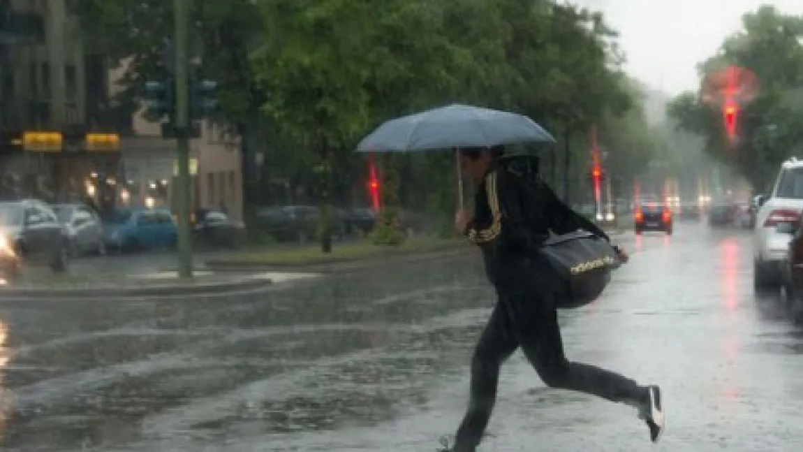 Avertizare meteo. COD GALBEN de vremea rea în toată ţara până pe 15 iunie