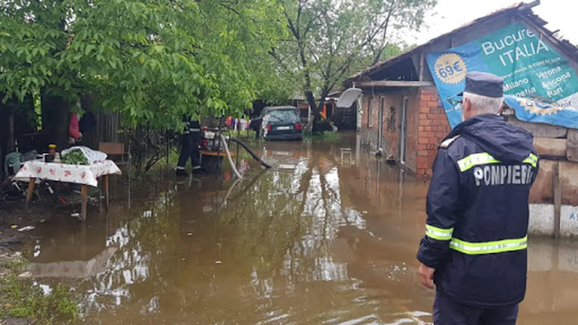 Prăpăd în România în ultimele 24 de ore. 53 de localităţi afectate SEVER de vremea rea VIDEO