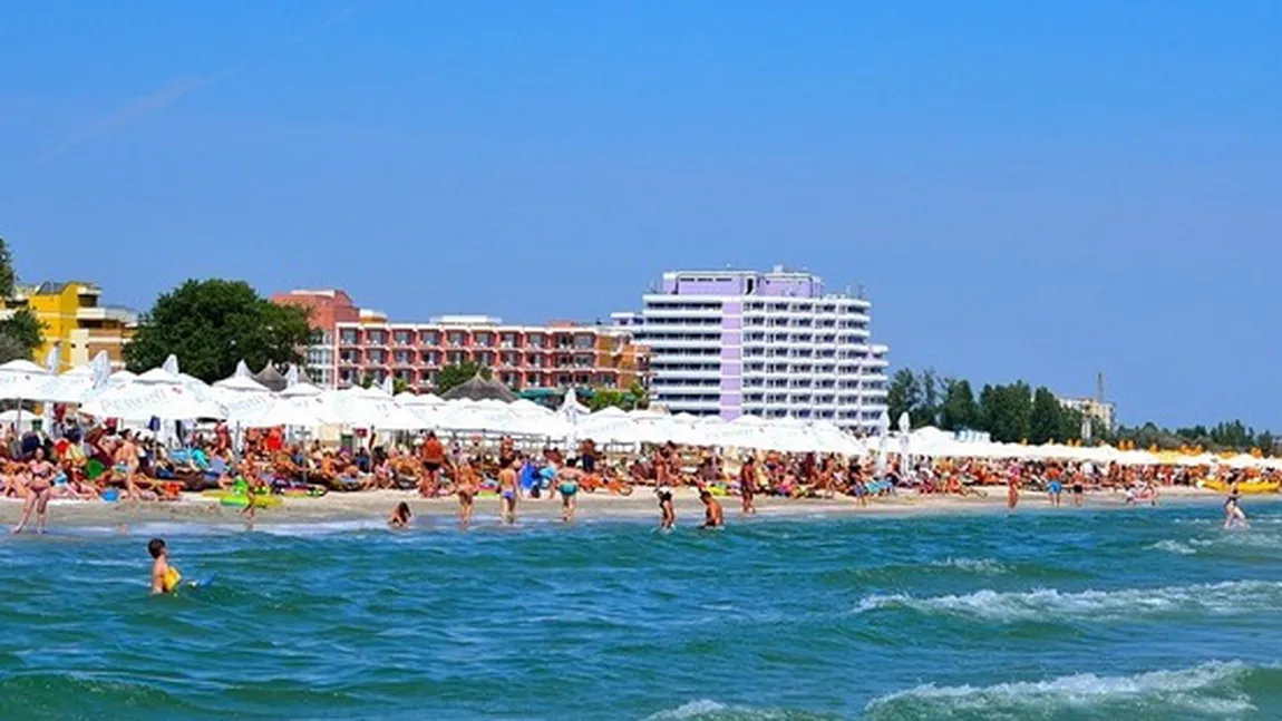 Cel mai aglomerat weekend la mare. Autorităţile sunt în alertă şi dau amenzi celor care nu respecta masurile anti-COVID