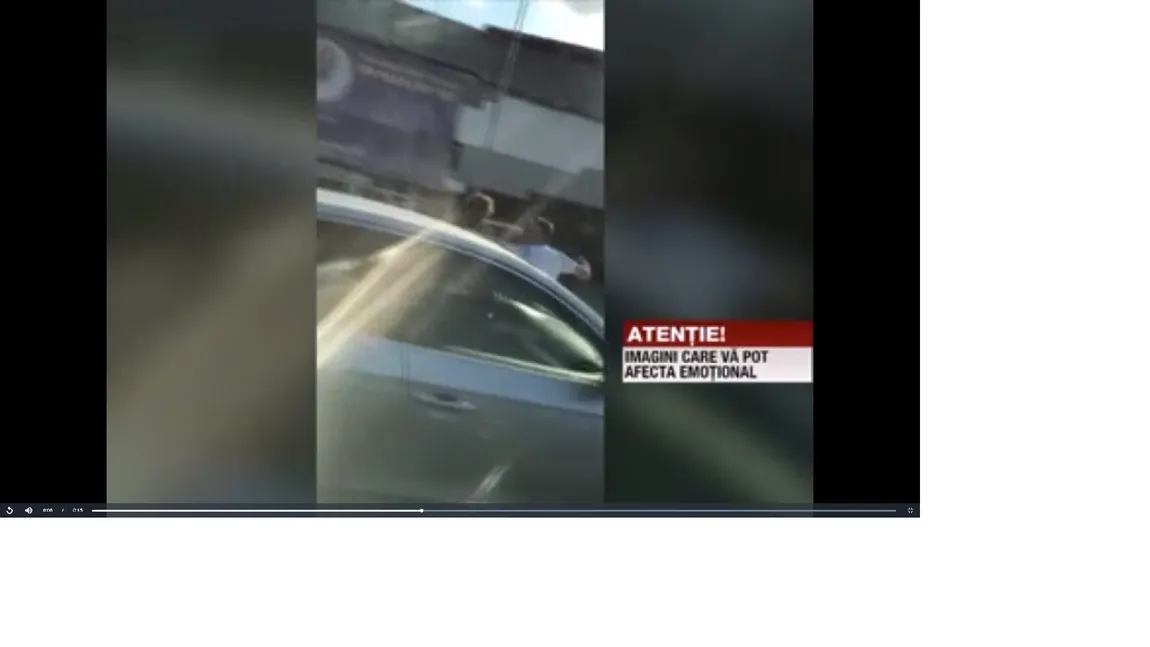 SCANDAL în trafic în Bucureşti; şofer atacat cu o bordură de un om al străzii FOTO