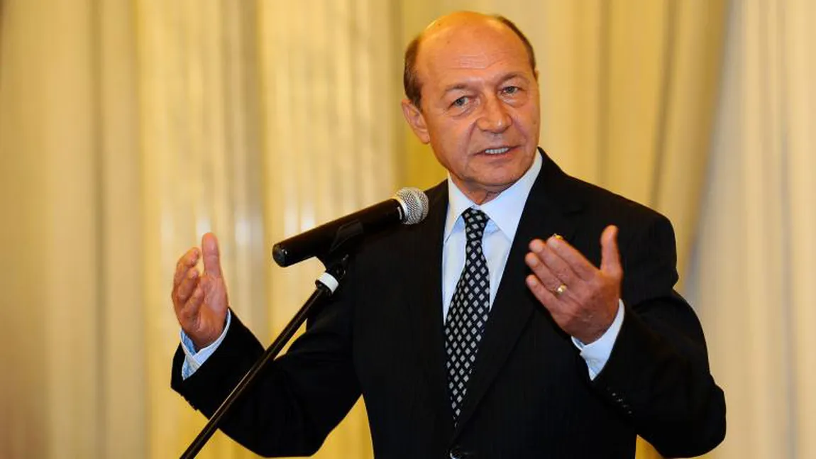 Traian Băsescu: 